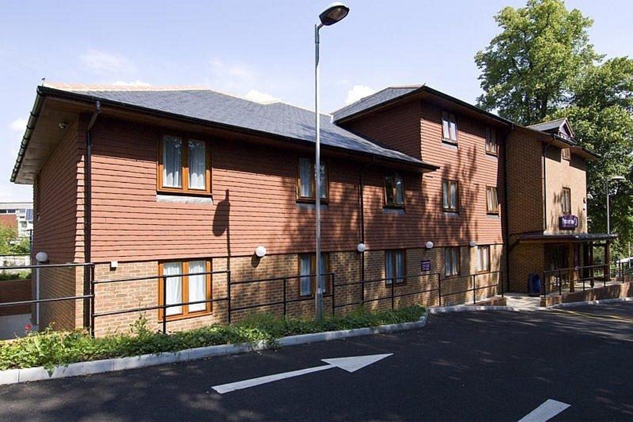 Premier Inn Portsmouth Horndean Extérieur photo
